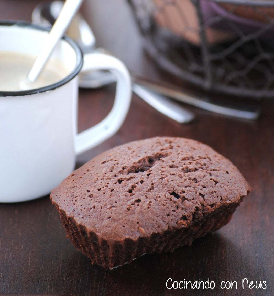 Bizcochitos chocolate con naranja confitada y semillas de sésamo