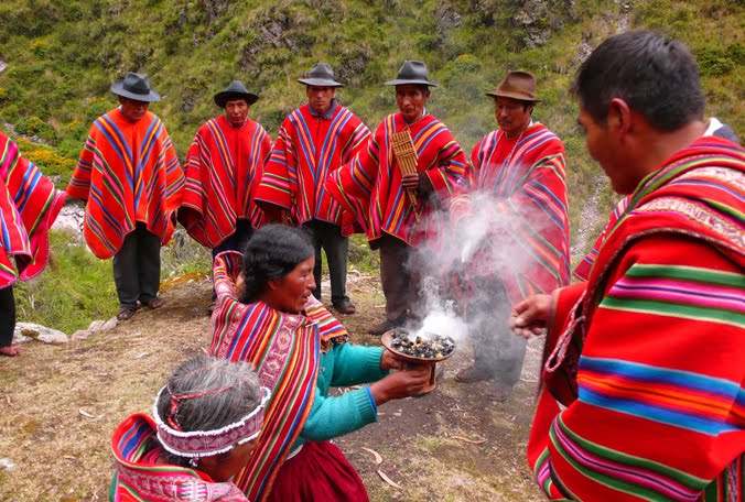 Kallawayas y naranjas asadas